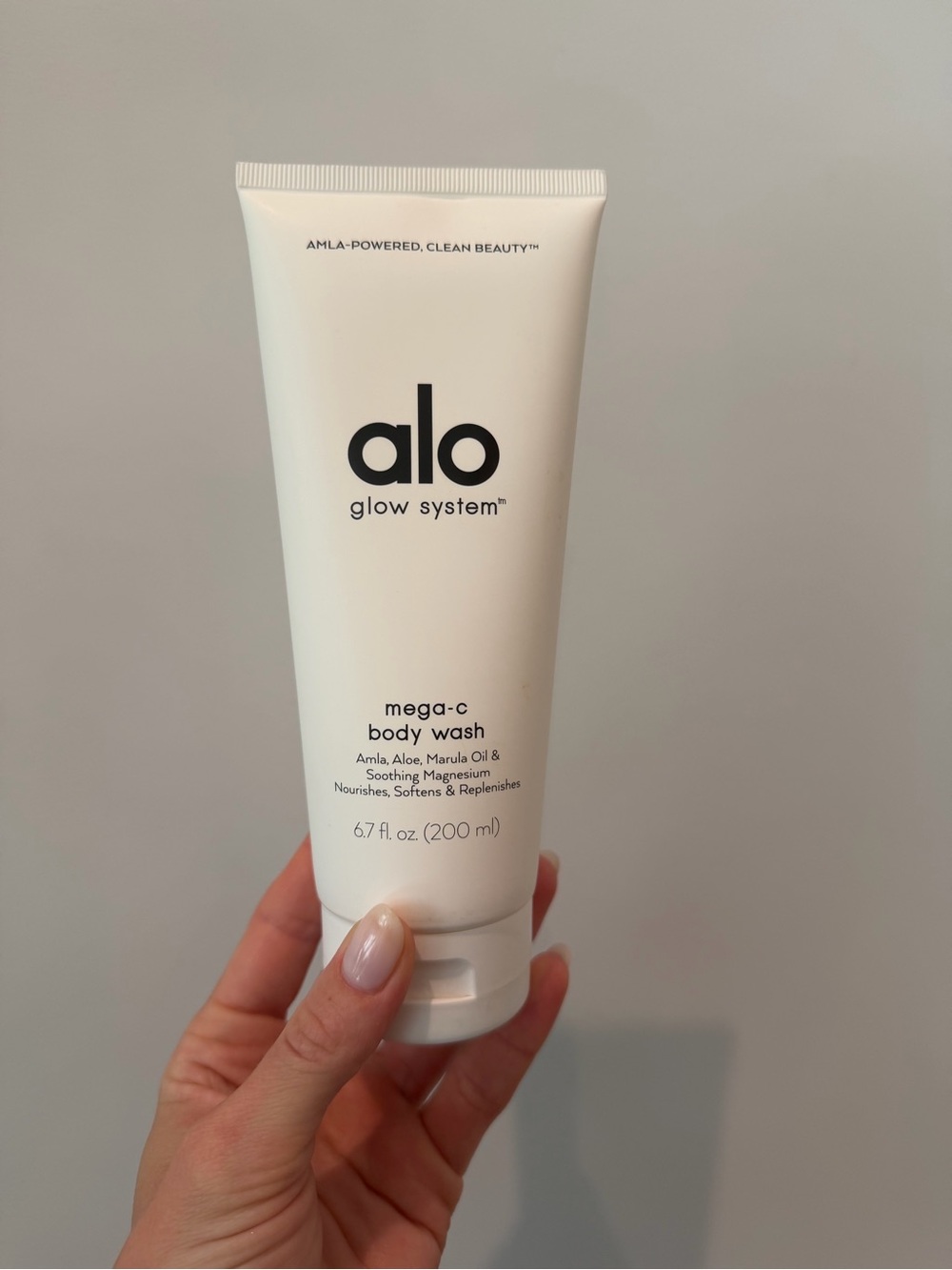 ALO Yoga Glow System Mega-C Body Wash